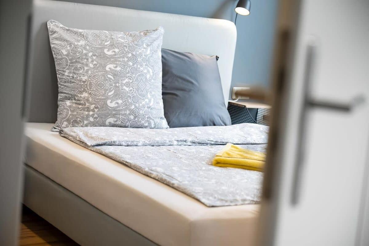 Big Central Apartment Near Rotkreuzplatz With 3 Bedroom For 12 Pax Мюнхен Екстериор снимка